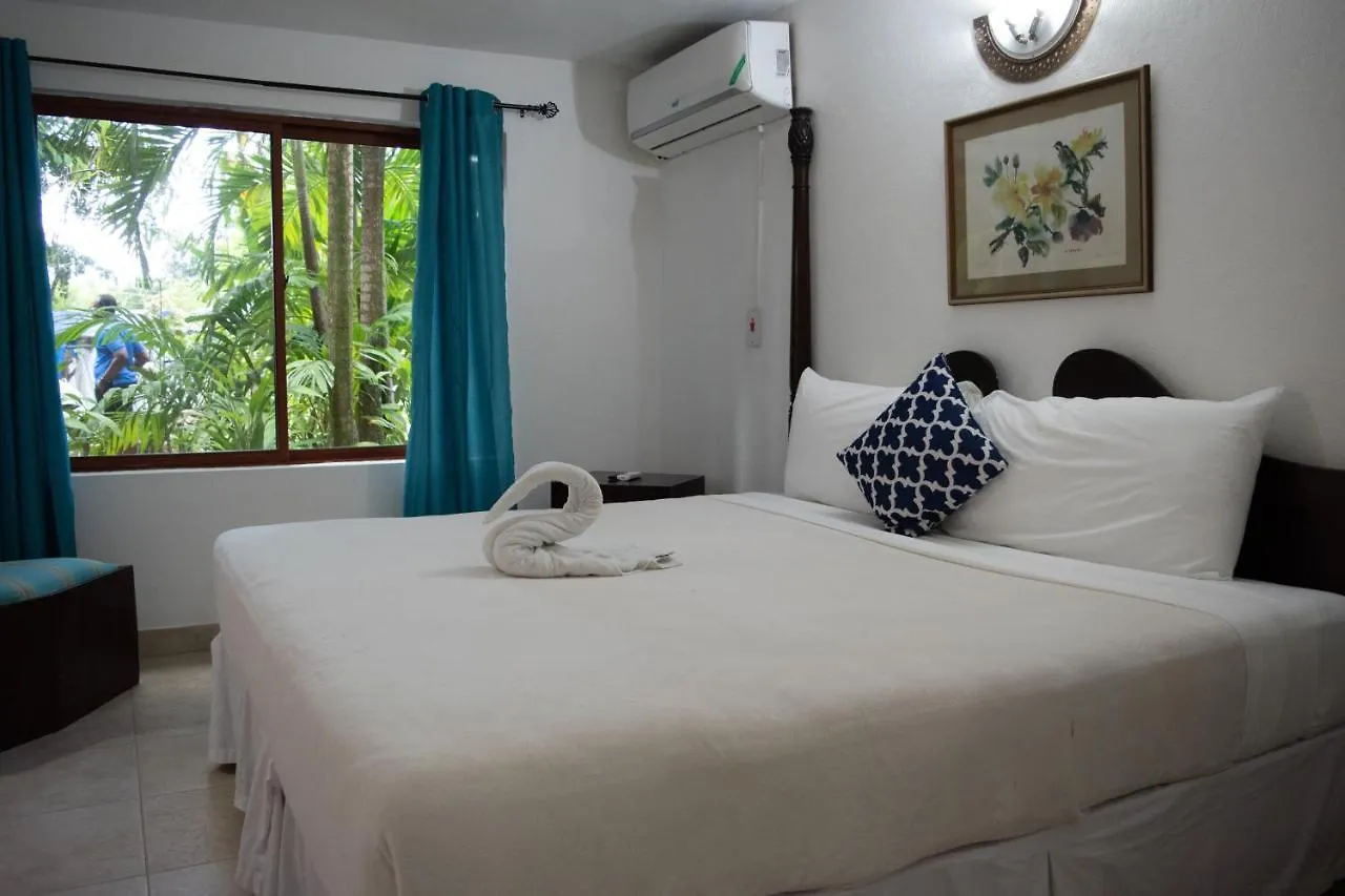Vickitini Beachfront Resort Negril Jamaica